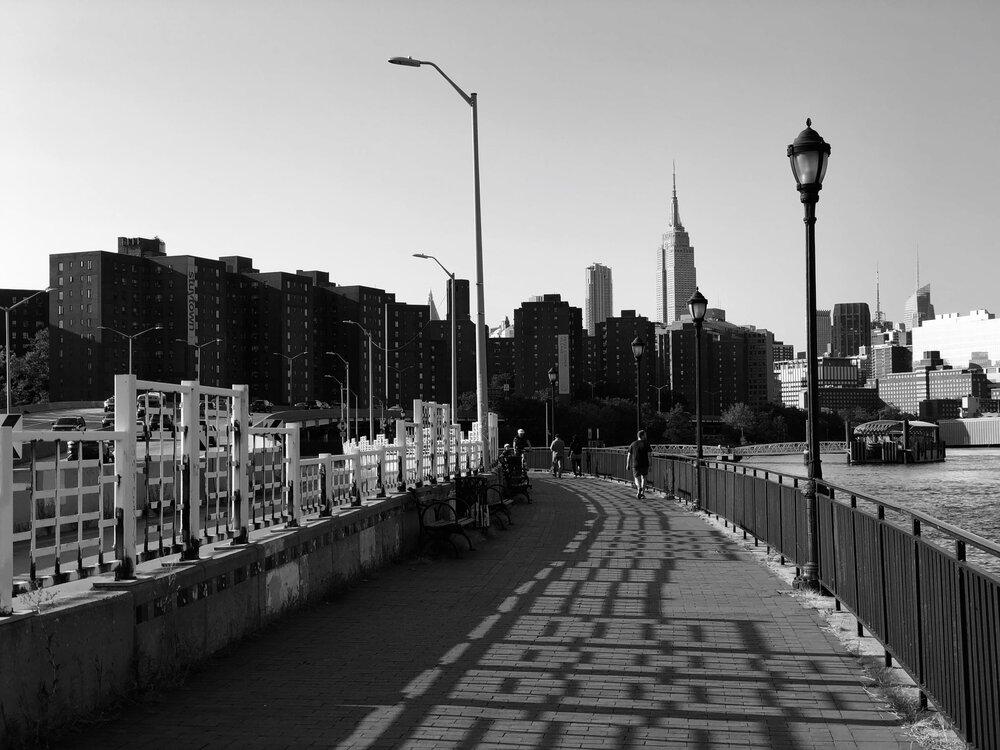 A photo of East River Skyline, 9/22/2020 in black and white